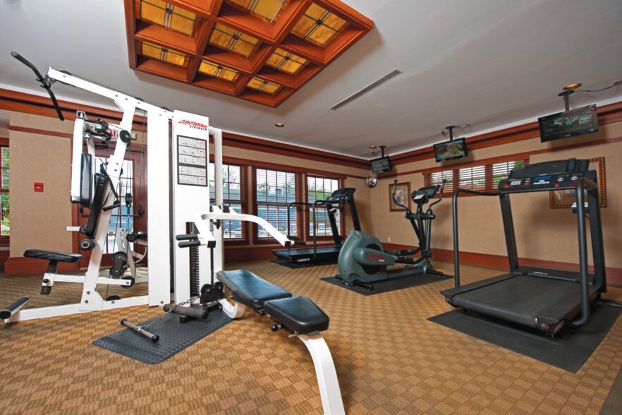 Country Club Manor 23 Northwood Dr Williamsville NY 14221 Apartment