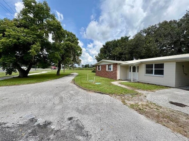 Building Photo - 2810 State Rd 60