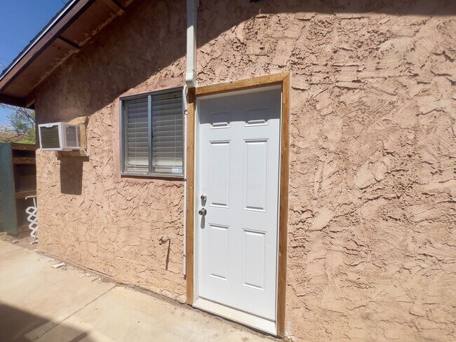 Building Photo - 130 Metropolitan Dr