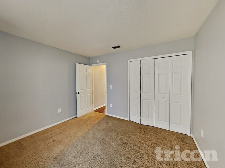 Building Photo - 331 Riunite Cir