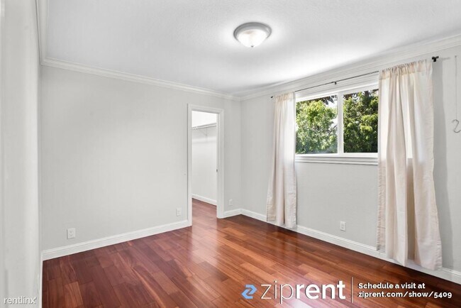 Building Photo - 4 br, 3 bath House - 3103 Millar Avenue, S...