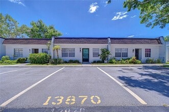 Building Photo - 13870 Oakwood Ln