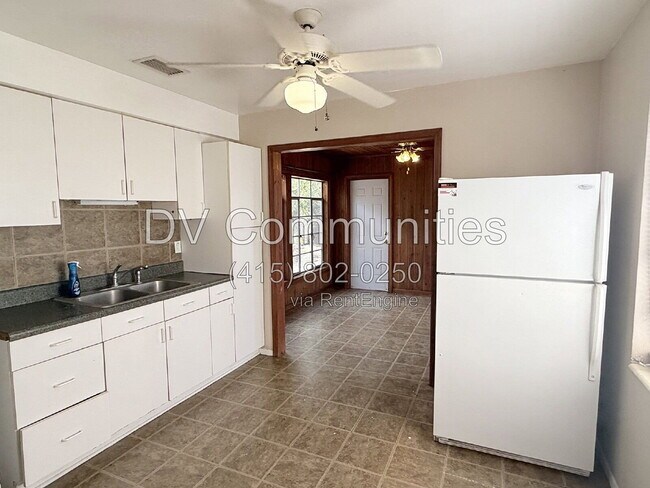 Building Photo - 4935 Emerson Ave S