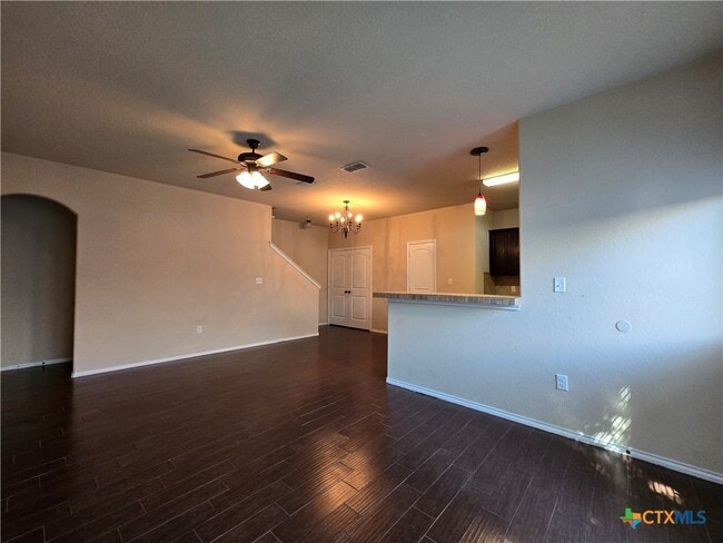 Building Photo - 203 Anne Louise Dr