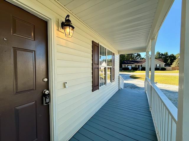 Building Photo - 1000 Meadowgreen Dr