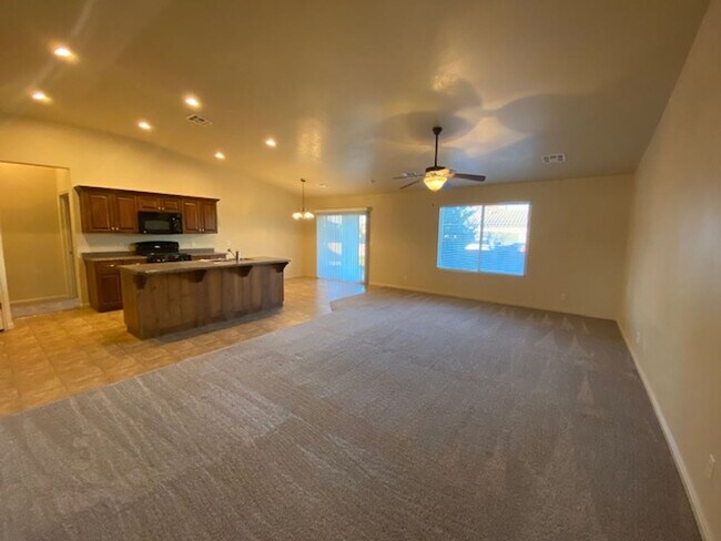 Building Photo - BEAUTIFUL HOME IN WASHINGTON FIELDS FOR RENT!