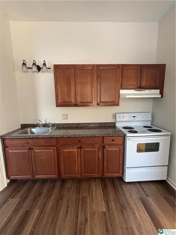 Building Photo - 350 Main St