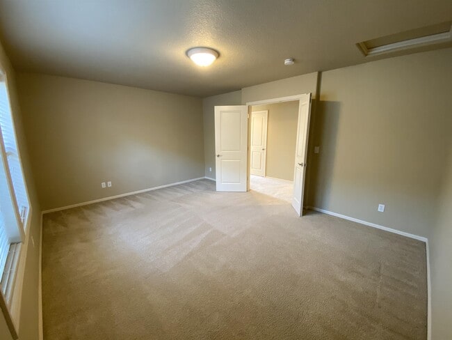 Building Photo - 21109 NW Galice Ln