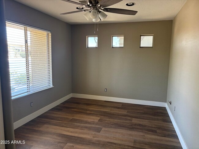 Building Photo - 17553 W Polaris Dr