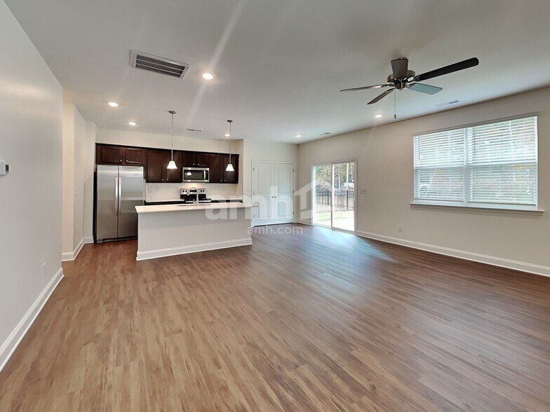 Building Photo - 11017 Hazel Gdns Dr