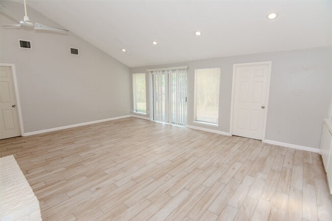 Building Photo - 7838 Duffield Ln