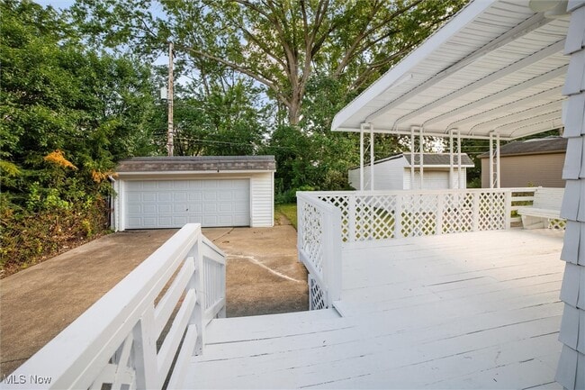 Building Photo - 13511 Thraves Rd