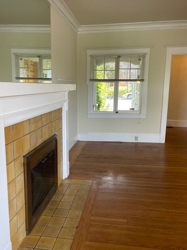 Building Photo - Piedmont Home w/ Large Attic Loft