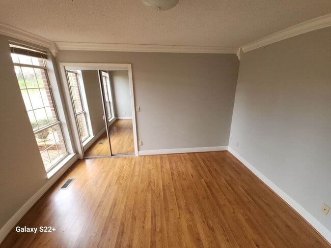 Building Photo - 971 Manningham Rd