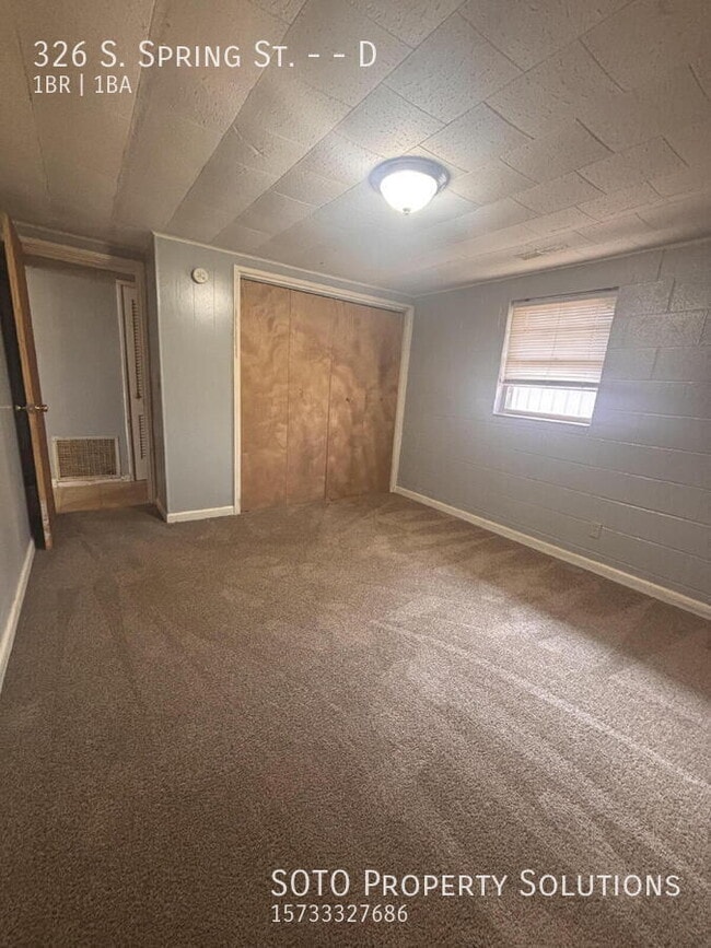 Building Photo - 326 S Spring St