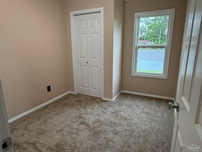 Building Photo - 1310 El Dorado Dr