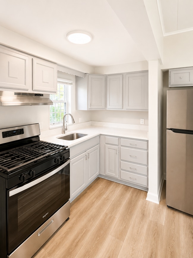 Building Photo - 1015 Parksley Ave