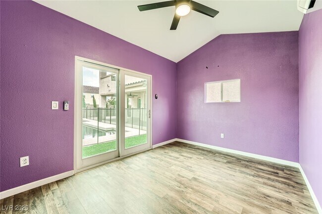 Building Photo - 5990 Viscaya Grv St
