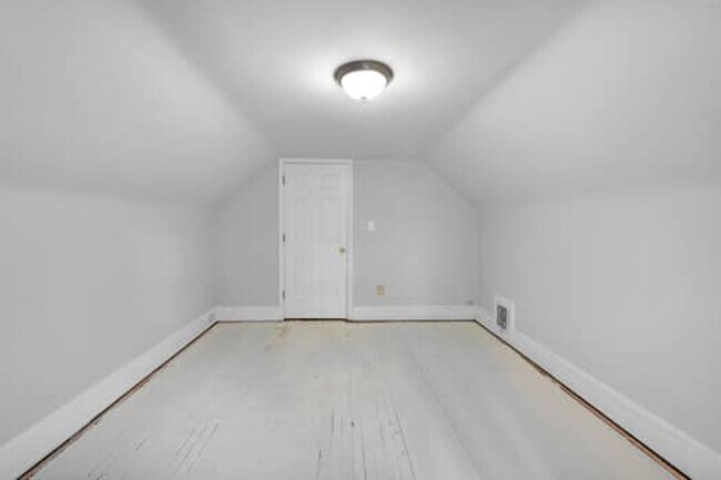 Building Photo - 1026 Schiff Ave