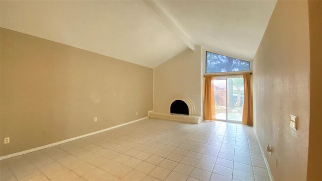 Building Photo - 4714 N Cashel Cir