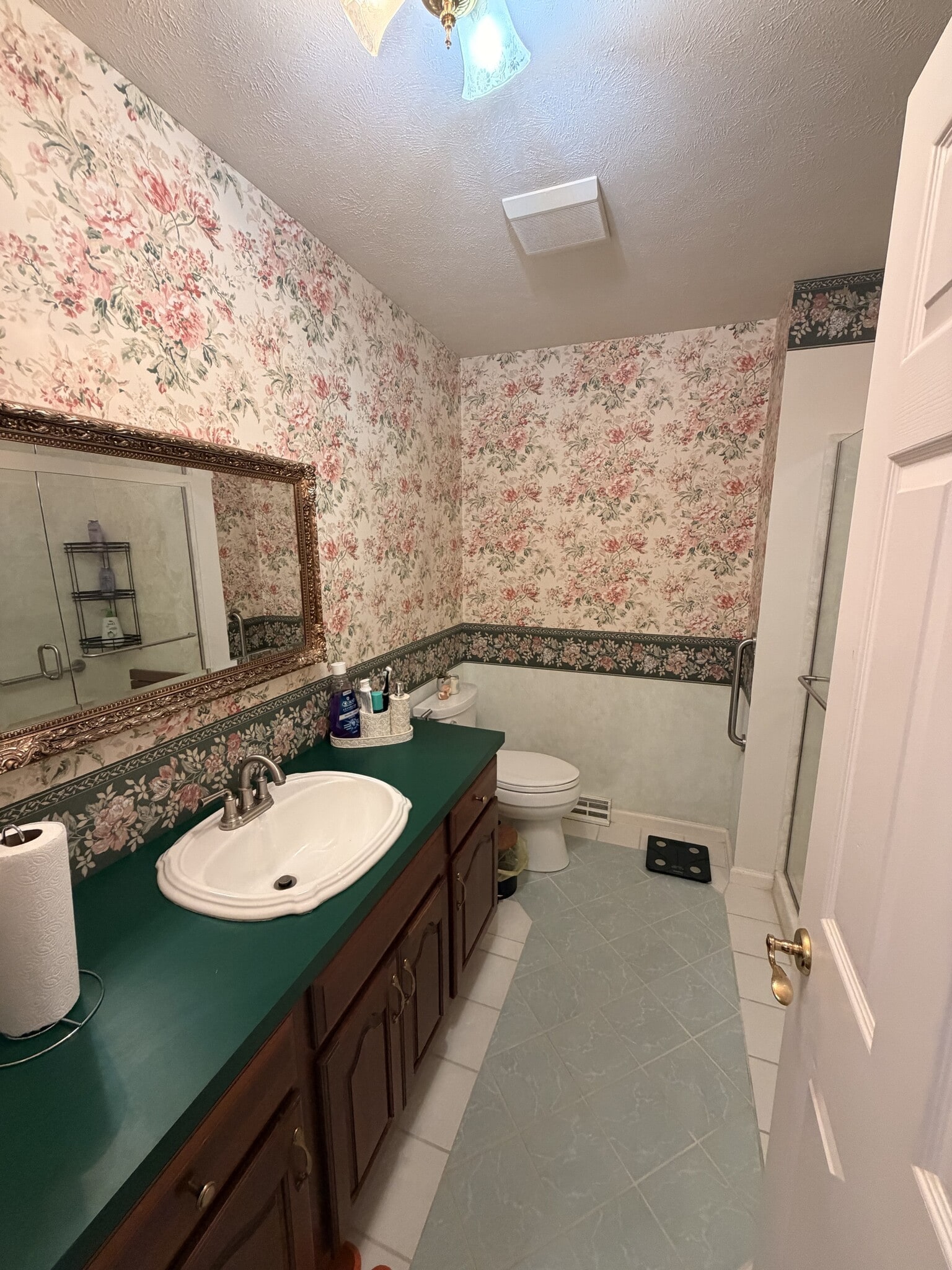Building Photo - 61 Pine Grove Dr