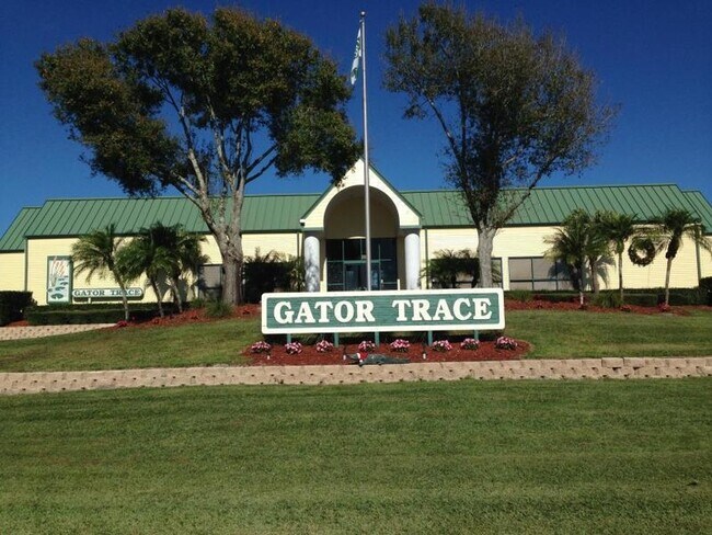 Building Photo - 4240 Gator Trace Ave