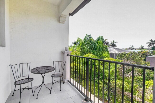 Building Photo - 622 Windward Cir S