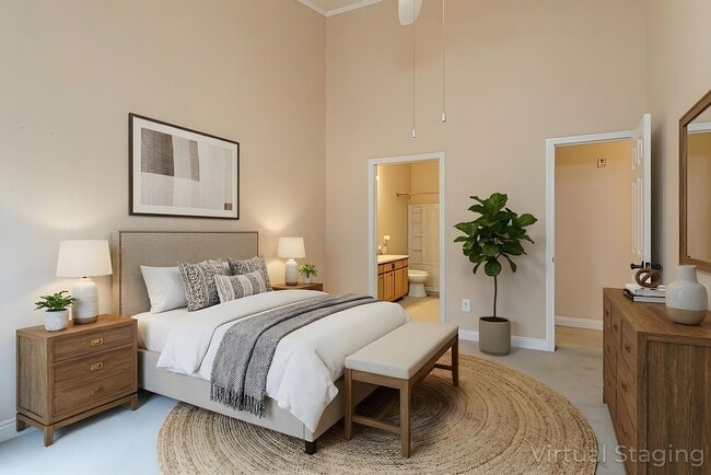 Building Photo - Beautiful 1-Bedroom Condo with Detached Garage in Eastwood Village Complex (Water Included)