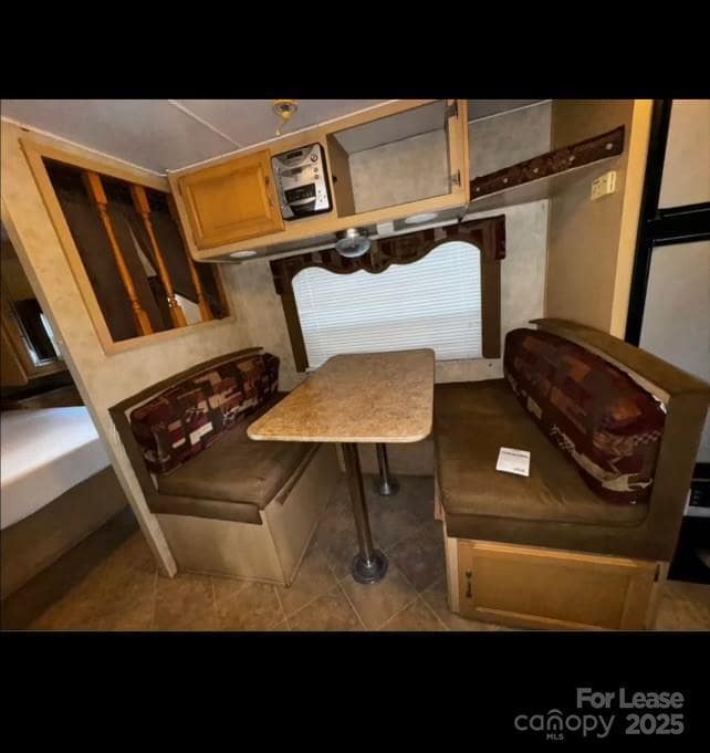 Building Photo - 3680 Berry Rd