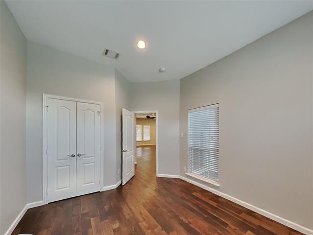 Building Photo - 2214 Frio Dr