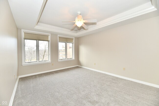 Building Photo - 8555 One W Dr