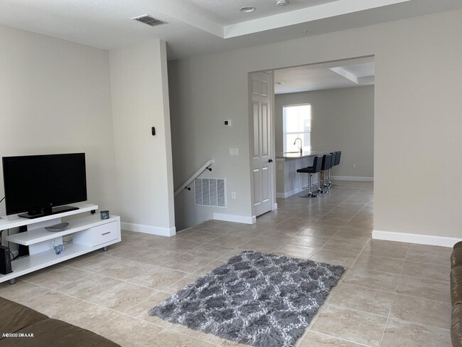 Building Photo - 1296 Bolton Pl