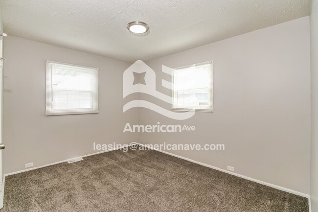 Building Photo - 2710 Fletcher St