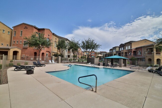 Building Photo - Furnished 2 bed / 2.5 bath Gilbert Condo i...