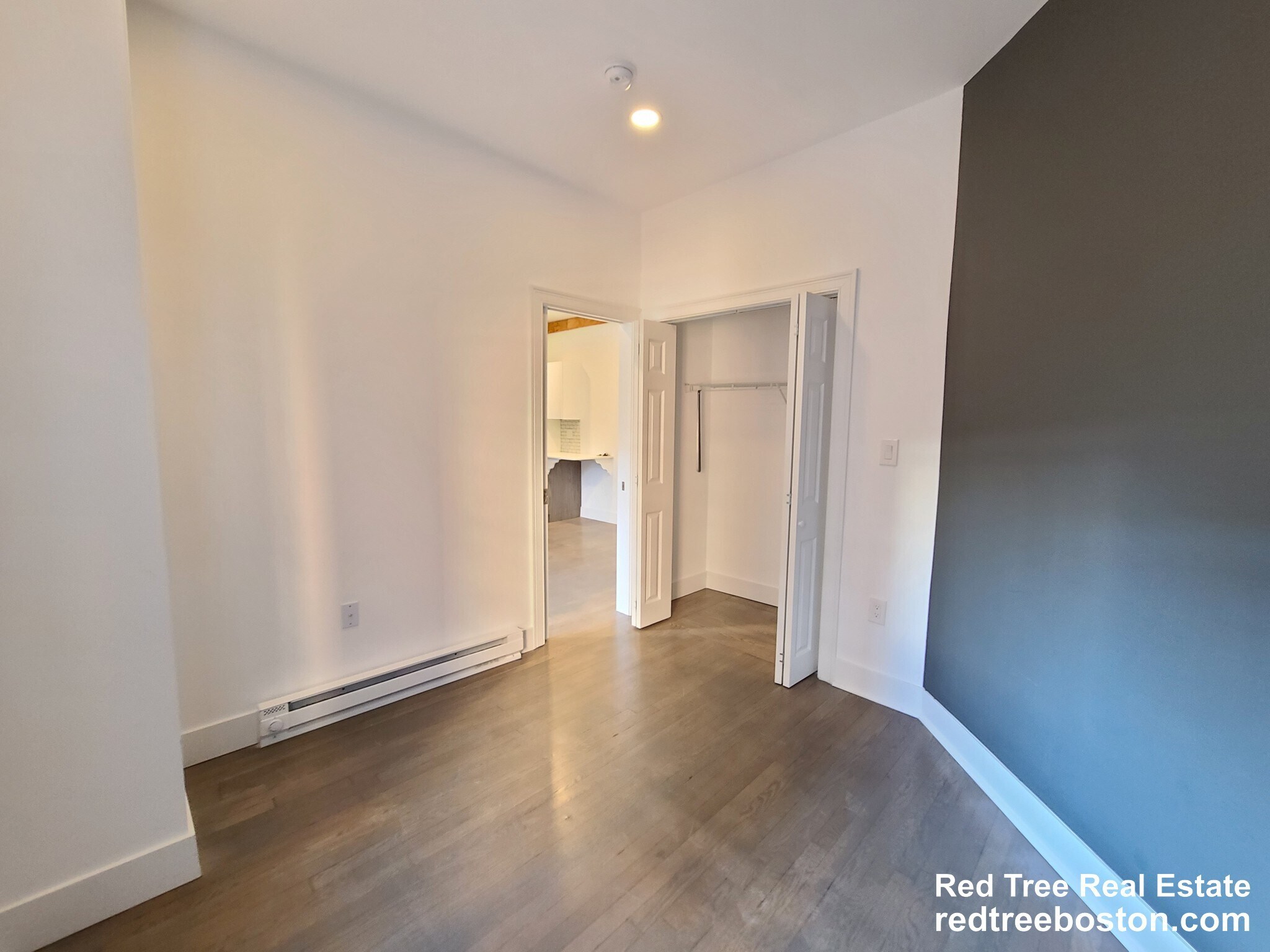 Building Photo - 11 Queensberry St