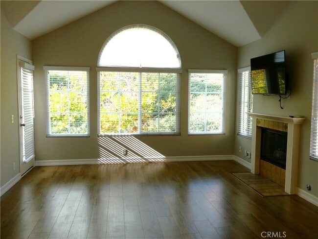 Building Photo - 57 Via Falerno