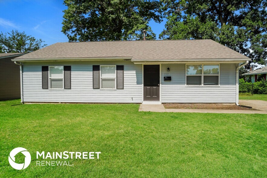 Primary Photo - 357 Amesbury Dr