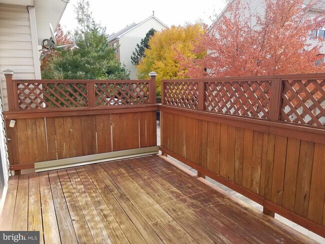 Building Photo - 21227 Delevan Way