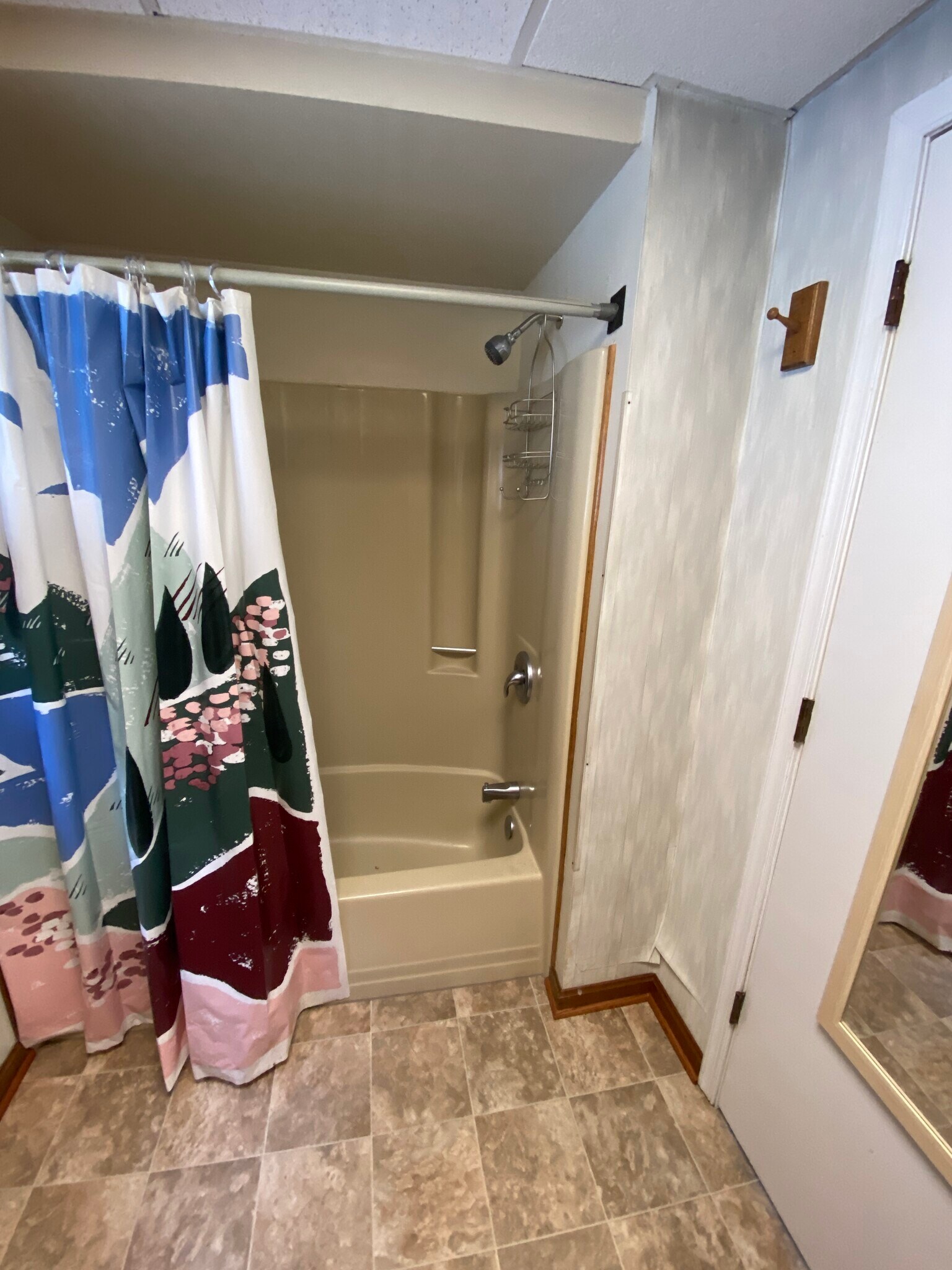 Building Photo - 9289 Meadow Crossing Way