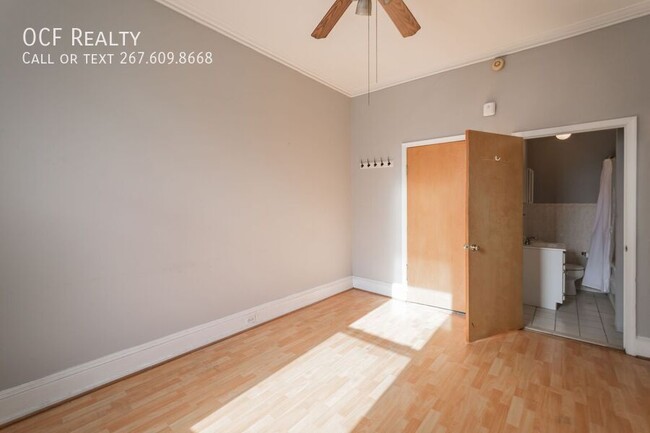 Building Photo - One Bedroom Apartment on Spring Garden Street