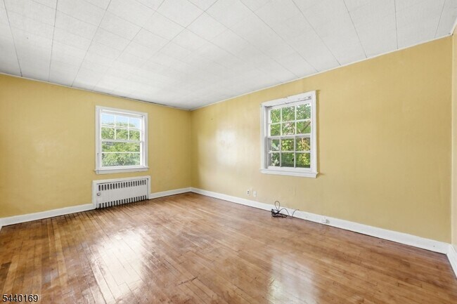 Building Photo - 10 McGotty Pl