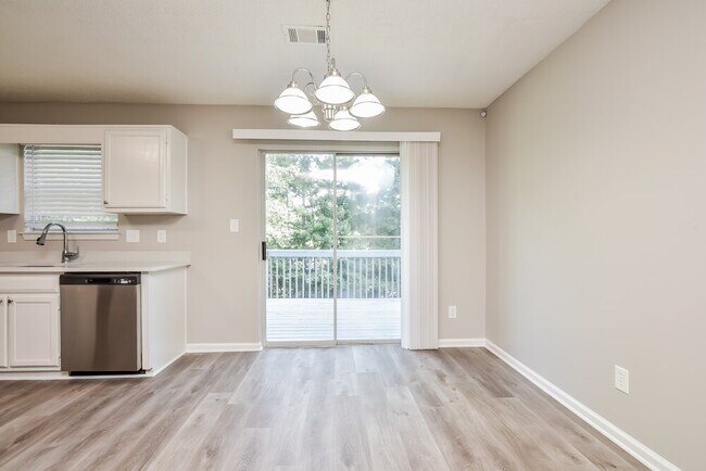 Building Photo - 3509 Mosswood Ln