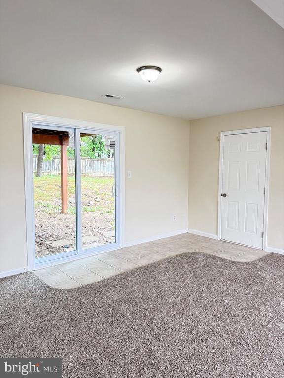 Building Photo - 5703 Westchester Ln