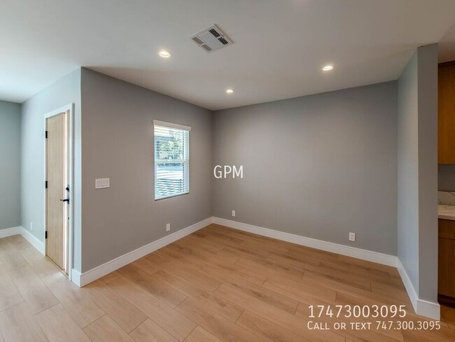 Building Photo - 6454 Gentry Ave