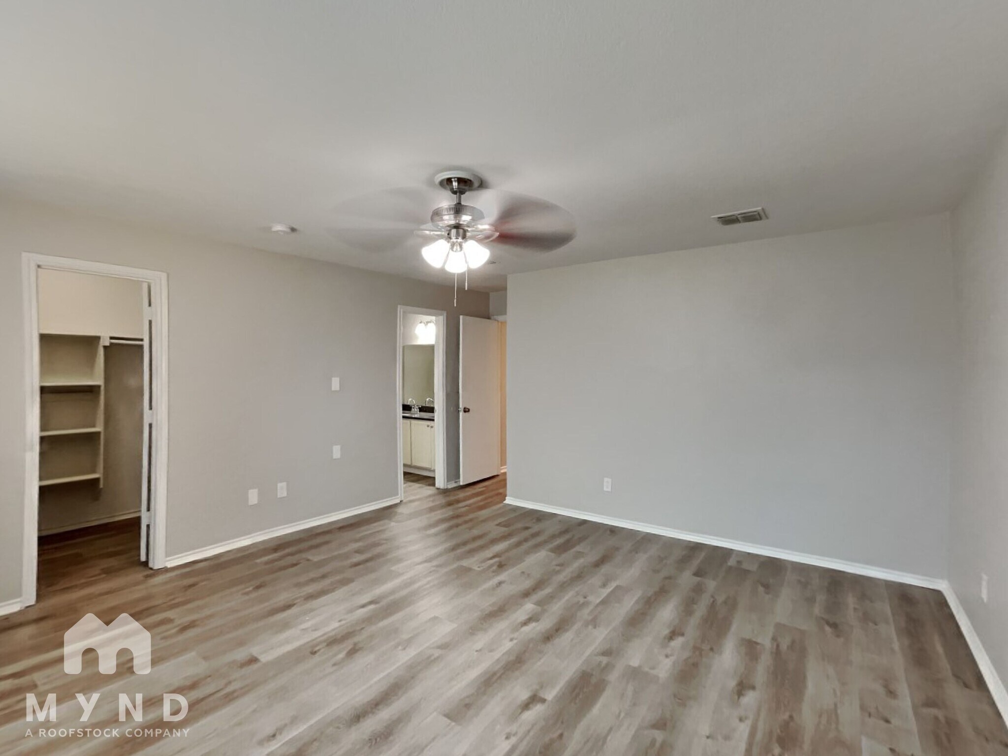 Building Photo - 1157 Boxwood Dr
