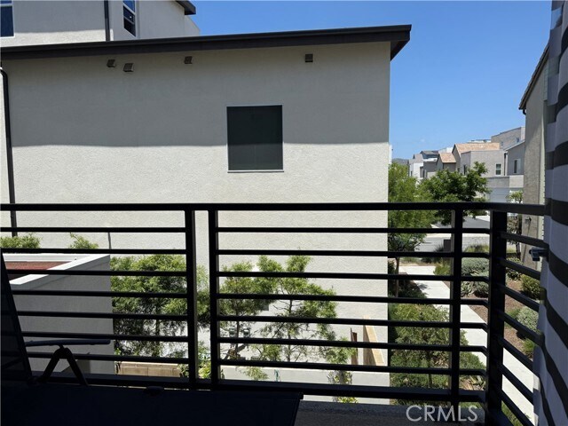 Building Photo - 110 Source
