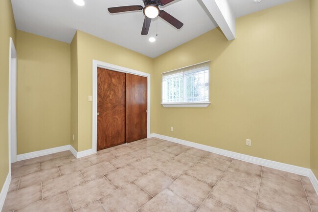 Building Photo - 5326 Heatherbrook Dr