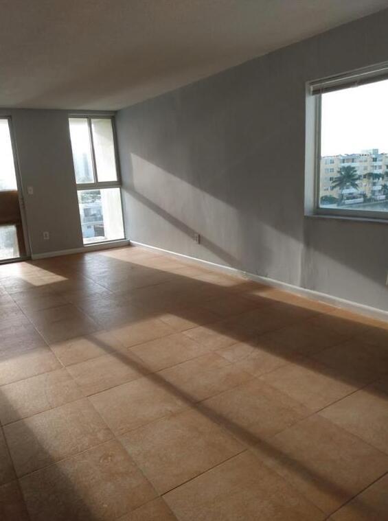 Building Photo - 8001 Crespi Blvd