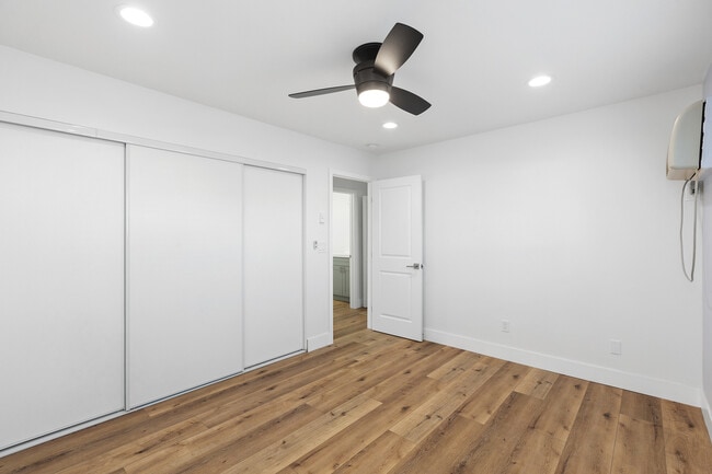 Building Photo - 725 Washington Heights Rd
