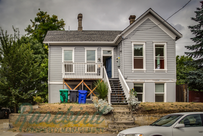 Building Photo - 935 SE 14th Ave
